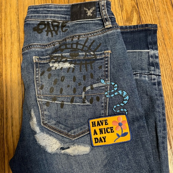 AMERICAN EAGLE | Women’s Hi-Rise Jegging Graffiti Jeans Size 6 Regular - Picture 7 of 16